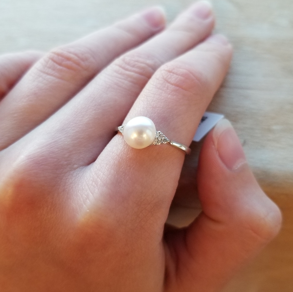 💕Natural White Freshwater Pearl Ring💕 - Picture 4 of 7